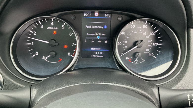 Nissan Qashqai 1.3 DiG-T Tekna 5dr Petrol Hatchback